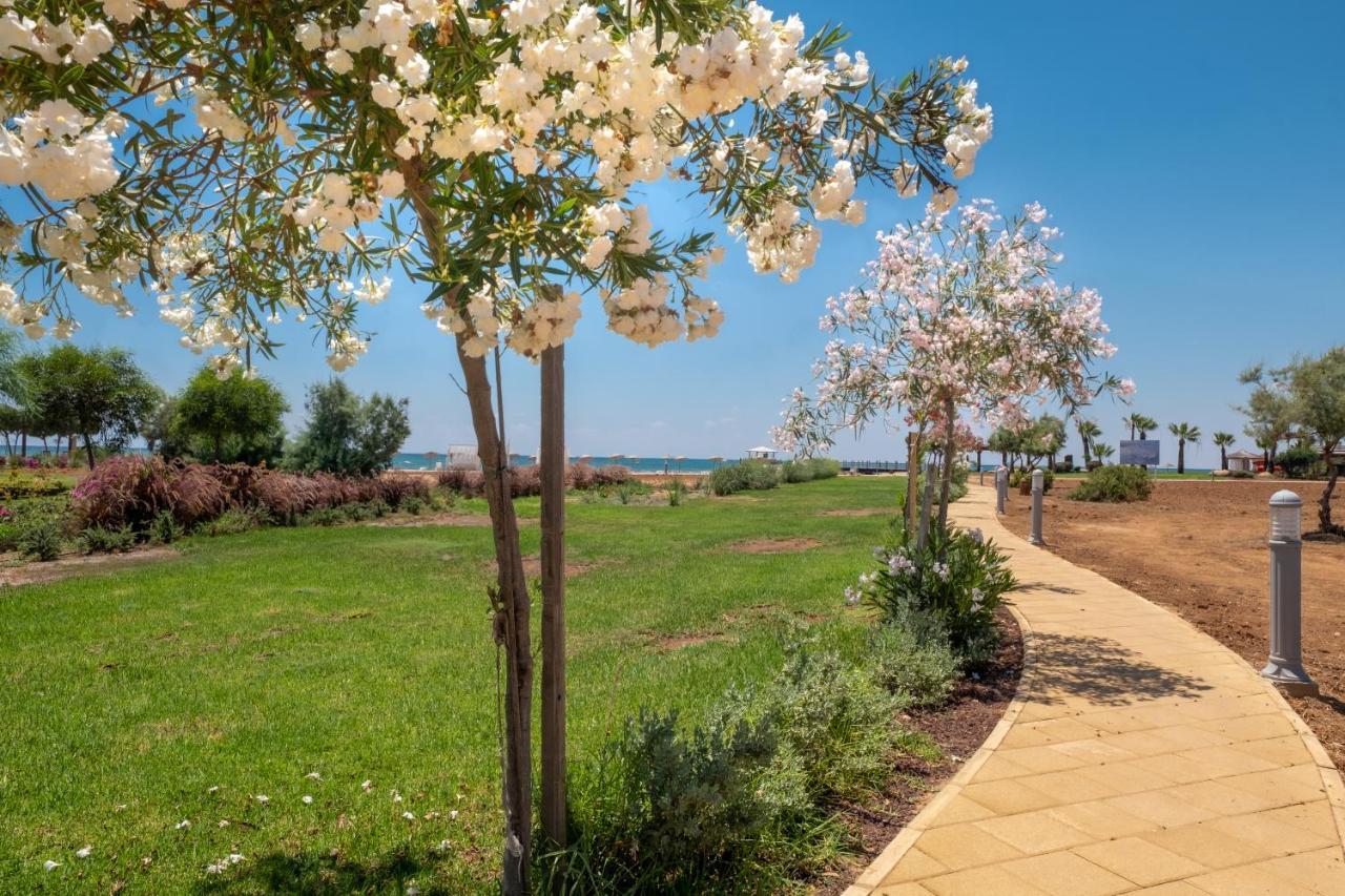 Thalassa Beach Resort & Spa Retreat Vokolidha Exterior photo
